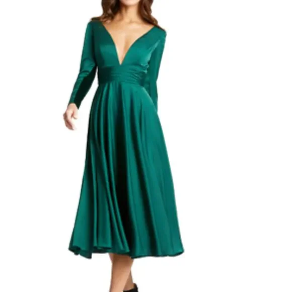 green emerald velvet dress Elegant Elena Maxi Dress in Emerald main image 0